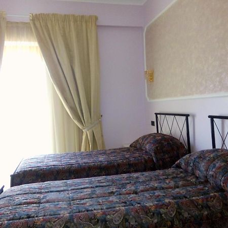 Hotel Al Querceto Tocco Caudio Room photo